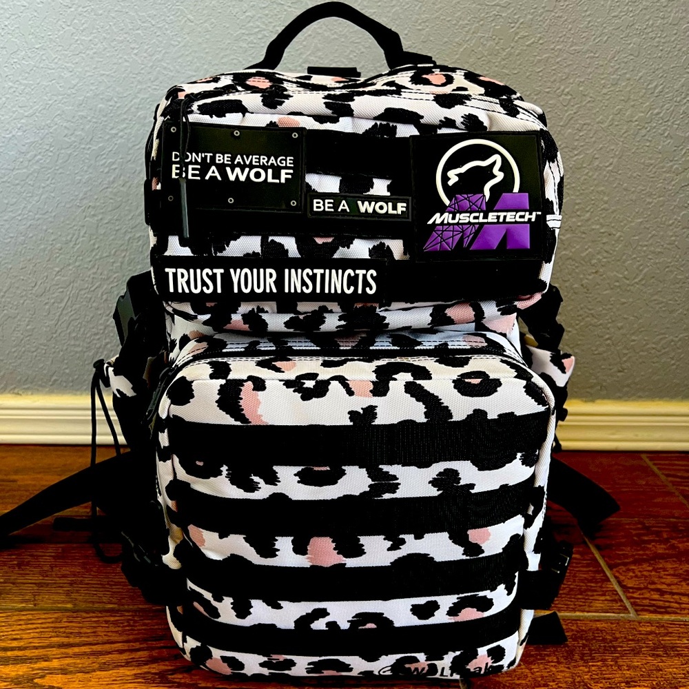 Wolfpack meal prep 35lb.  Leopard print w/patches & 3 meal boxes